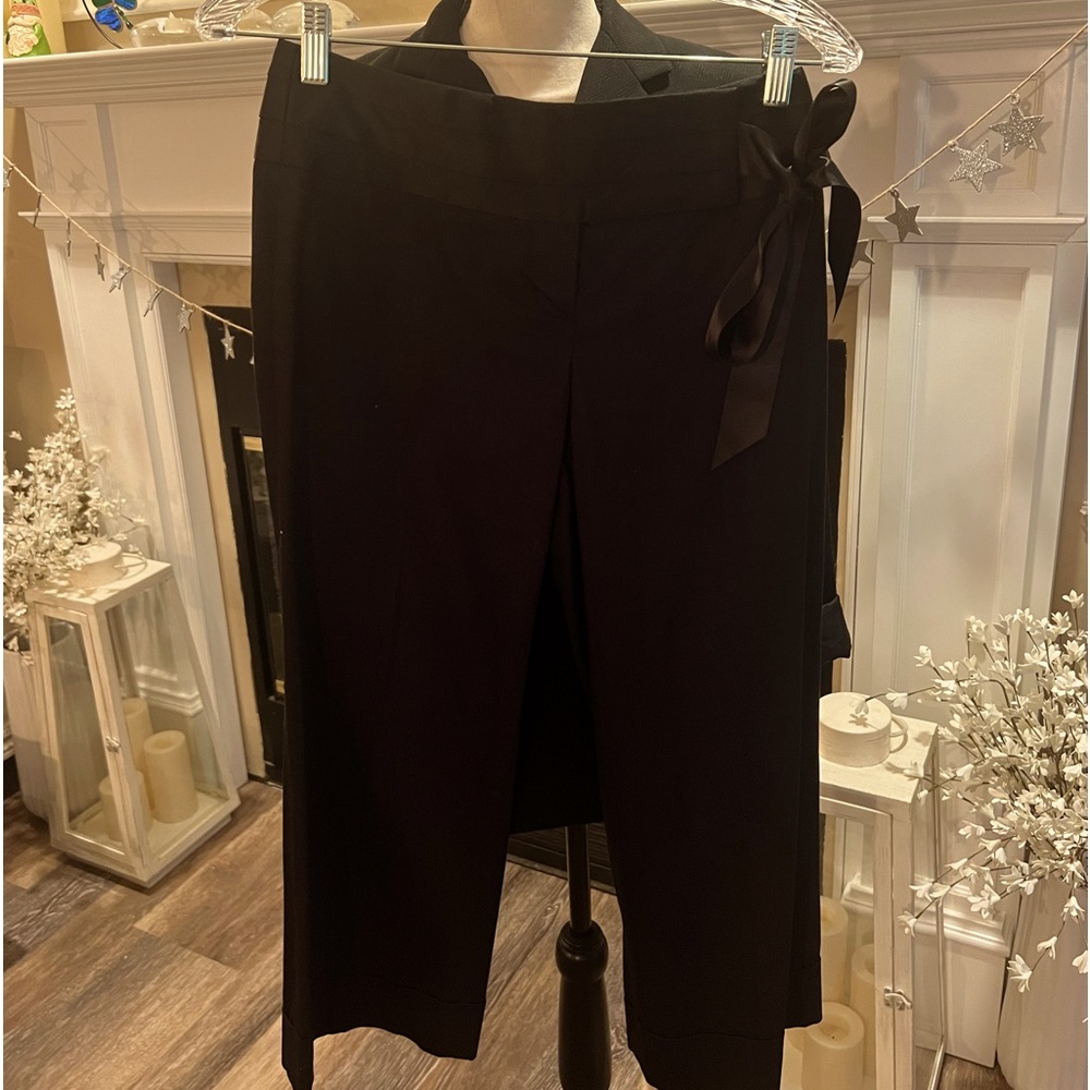 Ann Taylor Loft Capri Tuxedo Pants.